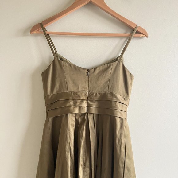 David's Bridal Olive Green Empire Scoop Neck Spaghetti Strap A Line Dress Size 2 - Picture 6 of 7